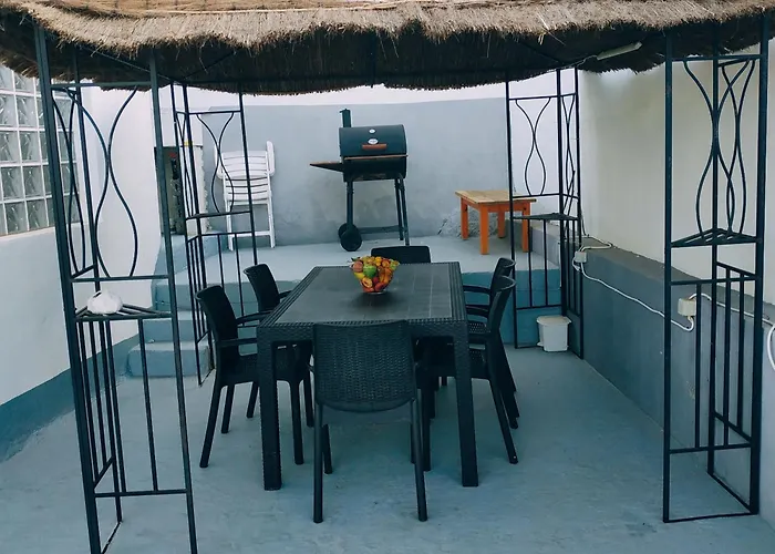 Un Nid Au Soleil Дом отдыха *